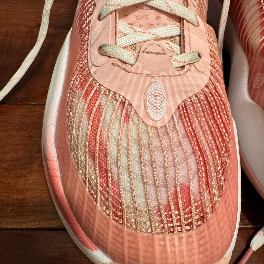 Igor Coral and Cream Athletic Shoes